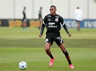 Matheus Alexandre no último treino do Corinthians antes do jogo contra ...