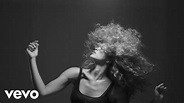 Lion Babe's 'Treat Me Like Fire' sample of Eunice Collins's 'At the ...