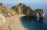 Durdle Door, Dorset, England | Dauntless Jaunter Travel Site