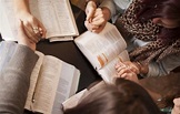 cropped-women-praying-together.jpg – Shari Lewis Ministries