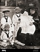 English royal family history fotografías e imágenes de alta resolución - Alamy