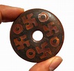 Amuleto tibetano circular grande - Dzi 8 olhos e suástica - Catawiki