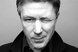 Aidan Gillen Wife, Family, Age, Net Worth, Height, Is He Gay?