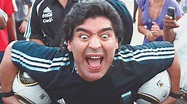 Los 'mil' rostros de Maradona durante su vida