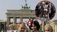 Micaela Schäfer im Oben-ohne-Dirndl in Berlin | Abendzeitung München