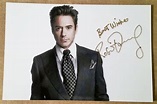 √ Robert Downey Jr Signature