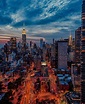 A noite em Nova Iorque 🇺🇸 | Nova york cidade, Viagem nova york, Empire ...