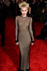 Miley Cyrus en robe transparente noire à manches longues Marc Jacobs