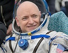 Back on Earth: Astronaut Scott Kelly Faces Gravity After 1-Year Mission ...