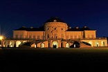 Schloss Solitude Stuttgart bei Nacht Foto & Bild | architektur ...
