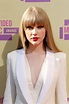 TAYLOR SWIFT at 2012 MTV Video Music Awards in Los Angeles – HawtCelebs