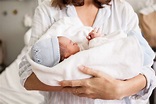 How to Hold a Newborn the Correct Way: Step-by-Step | Unplanned Pregnancy