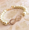 Pulsera de perlas de cristal y detalle dorado | Beaded bracelets ...