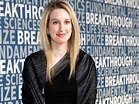 Theranos-Gründerin Elizabeth Holmes ist mit einem Hotelerben verlobt ...