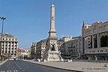 Praça dos Restauradores e do seu obelisco, Lisboa - Portugal