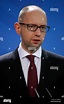 Arsenij Jazenjuk - Treffen der dt. Bundeskanzlerin mit dem ukrainischen ...