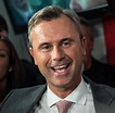 Lächelnd zum Erfolg: Norbert Hofer als rechter "Sorgen-Onkel" - WELT