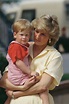 Princesa Diana de Gales: Biografía y curiosidades de Lady Di | Vogue
