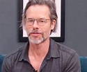 Guy Pearce Biography - Facts, Childhood, Family Life & Achievements