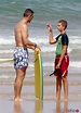 Iñaki Urdangarin y su hijo Juan Urdangarin en la playa de Bidart - Juan ...