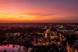 Sonnenuntergang über Lübeck Foto & Bild | architektur, deutschland ...