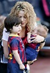 Shakira leva os filhos a jogo de Piqué - Holofote