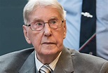 Reinhold Hanning: Convicted Nazi guard dies before going to prison ...