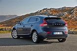 Volvo Introduces Powerful and Efficient New Engines for V40 D4 and T5 ...