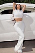 Vídeo! Kim Kardashian impressiona web ao posar com biquíni mínimo ...