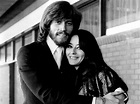 Who Is Barry Gibb’s Wife? All About Linda Gray