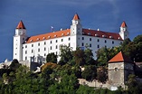 File:Bratislava, Hrad, Slovensko.jpg - Wikimedia Commons