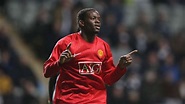 Louis Saha expects Manchester United to replace Louis van Gaal ...