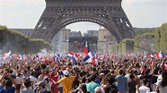 La Torre Eiffel cumple 130 años: su historia en 20 fotos – Perfil Formosa