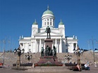File:Helsinki Lutheran Chathedral and the statue.jpg - Wikimedia Commons