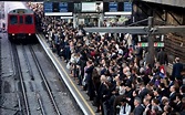 TfL Tube strike 2015: Second day of strike action causes rush hour ...