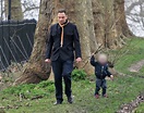 Photo : Exclusif - David Walliams et son fils Alfred se promènent avec ...