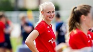 La delantera noruega Karina Saevik se une al Wolfsburgo - Reinas del balón