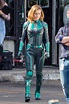 Capitã Marvel: Veja Brie Larson usando o uniforme da heroína durante as ...