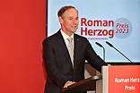 Roman Herzog Preis 2023: Berliner Stiftung für „Treffpunkt Vielfalt ...