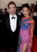 Robert Pattinson presenta oficialmente a su novia, FKA Twigs