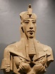 Buste d'Akhenaton - Par-ci par-là