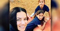 La modelo Adriana Lima conmueve a sus seguidores con un tierno mensaje ...