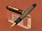 Pelikan 140 Fountain Pen - 1950s, Green Stripes, 14k OM Medium Oblique ...