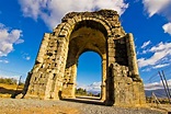 Visitar las Ruinas de la Ciudad romana de Cáparra en el norte de ...