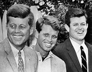 John Kennedy Sen. - Campaigning 1960's | Kennedy family, Kennedy, John ...