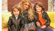 Paulina Rubio posa con sus hijos: su "universo" y su "mayor orgullo ...