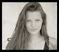 Veja a primeira sessão fotográfica de Kate Moss aos 14 anos ...