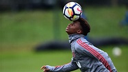 Largie Ramazani signs first professional contract at Man United | Manchester United