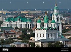 Astracán, Rusia. Vista de Astrakhan y parte del kremlin de Astracán ...
