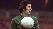 Peter Bonetti: Former Chelsea and England goalkeeper dies aged 78 ...